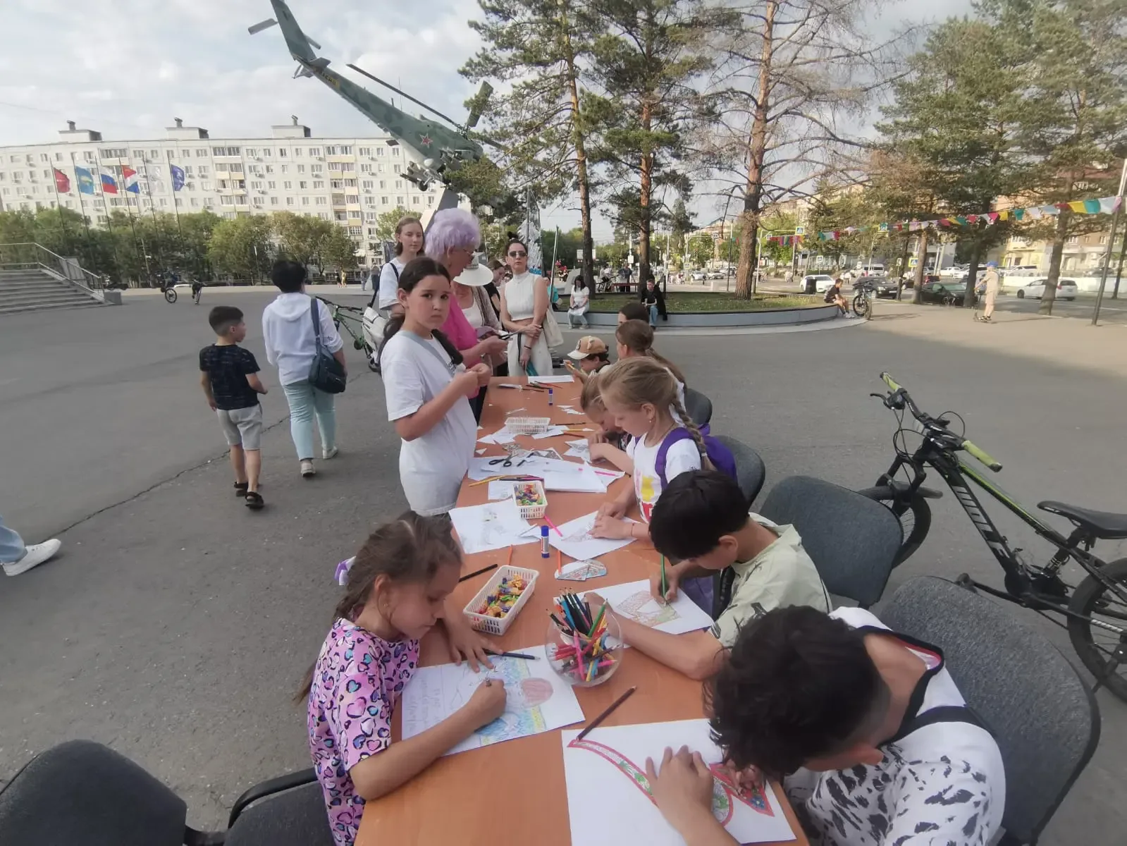 День славянской письменности и культуры отмечается 24 мая.  А сегодня на площади Дворца культуры «Пр