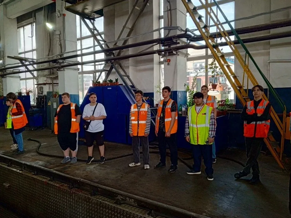 🚆 Экскурсия на Горьковскую железную дорогу и ОАО «Теплосети»  Вчера, 15 мая, ученики 9 класса вместе