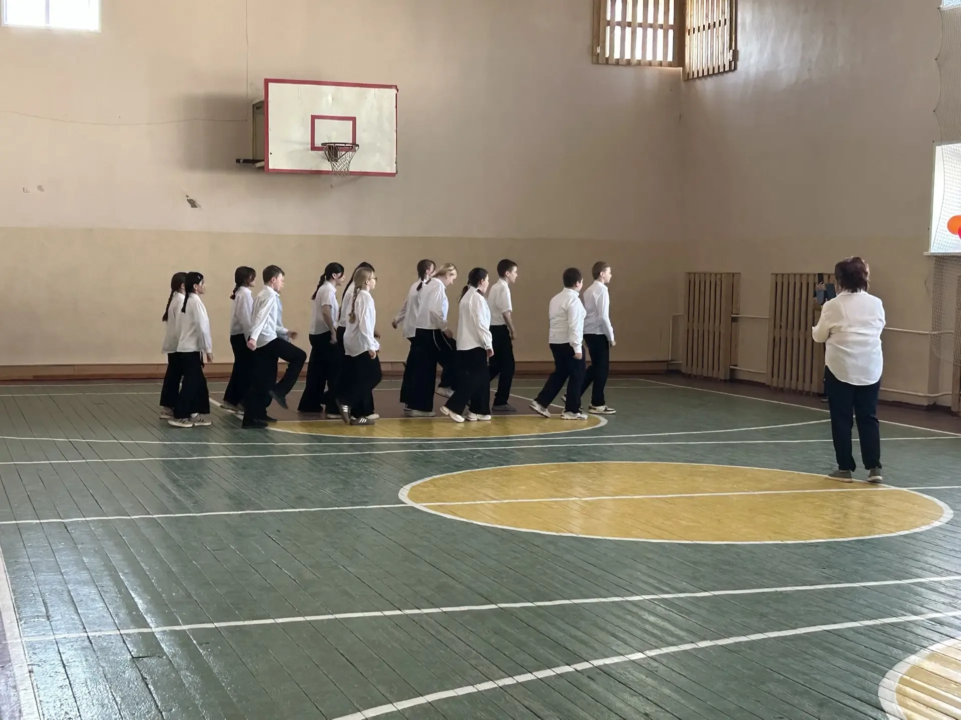 🎉 Браво, ребята! Поздравляем победителей смотра строя и песни, посвященного 9 Мая! 🎉  7 мая, в нашей