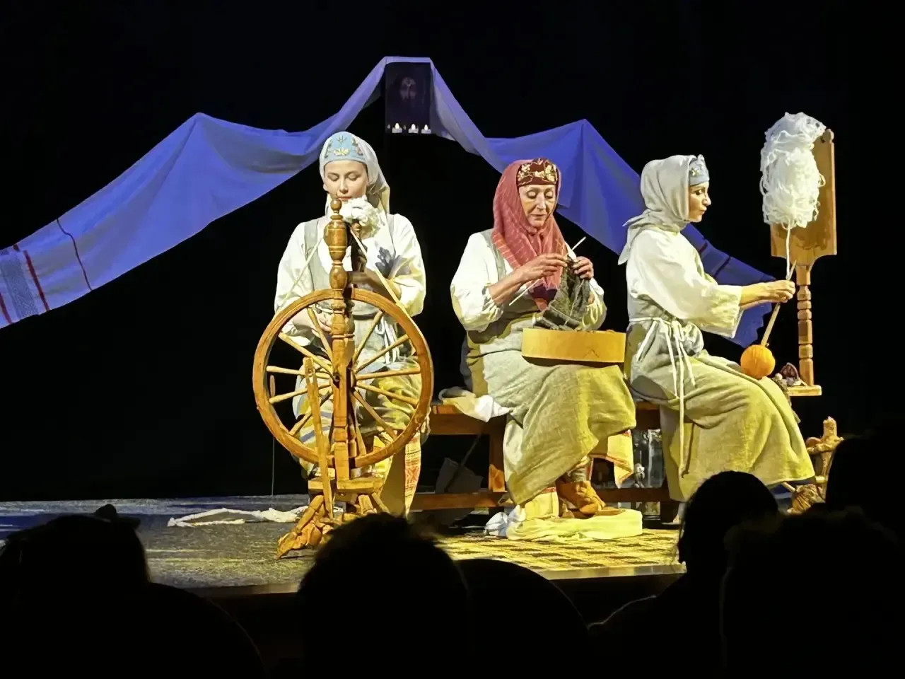 🎭 Многим знакомы сказки «Волшебное кольцо», «Мартынко», «Шиш Московский», но не все знают имя автора