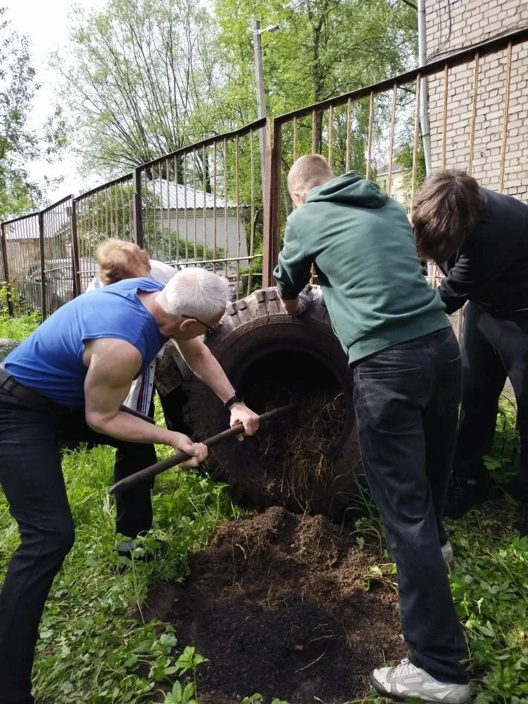 Вместе мы сила!   Сегодня учащиеся 9З и 9К классов Центра образования - школы 78 оказали значимую по