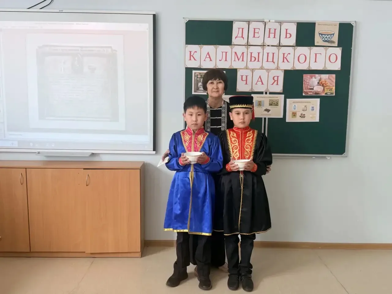 В нашей школе стало доброй традицией отмечать праздники, которые согревают душу и возвращают к исток