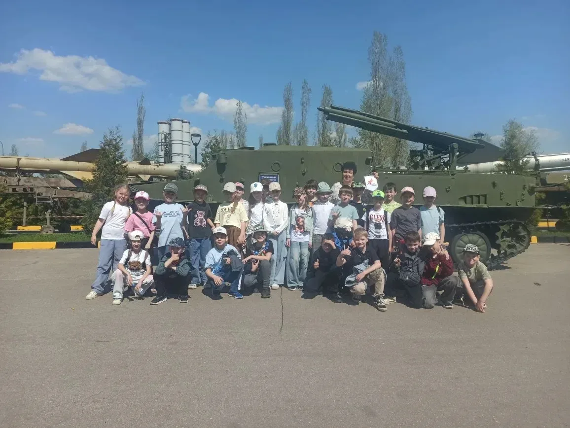 🔥В начальных классах прошли мероприятия, посвящённые 9 Мая. Дети читали стихи, рассказывали о своих 