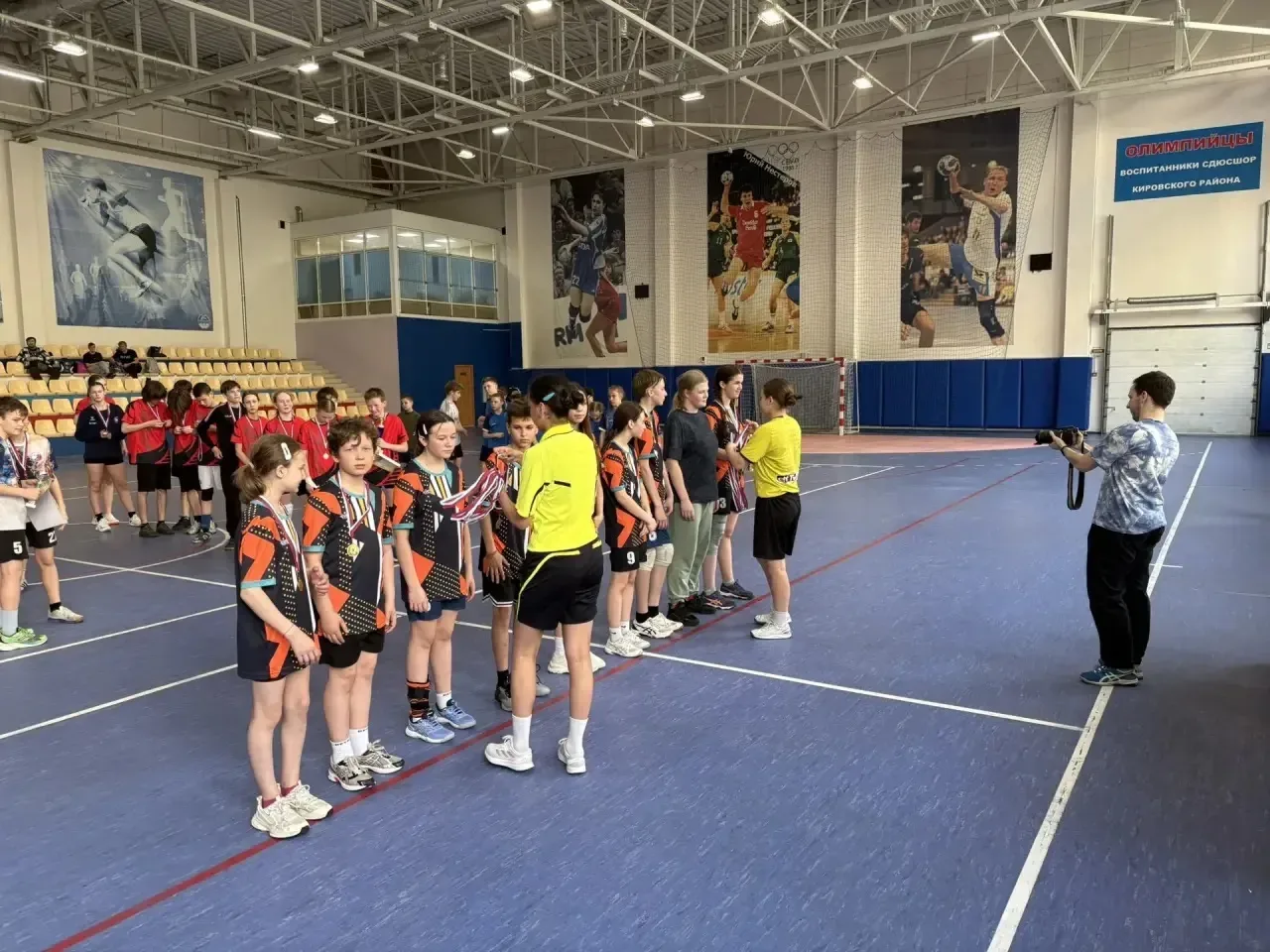 Двукратные чемпионы Санкт-Петербурга по гандболу 🥇🤾‍♀️🤾‍♂️🏆  21 мая на площадке СДЮШОР Кировского ра