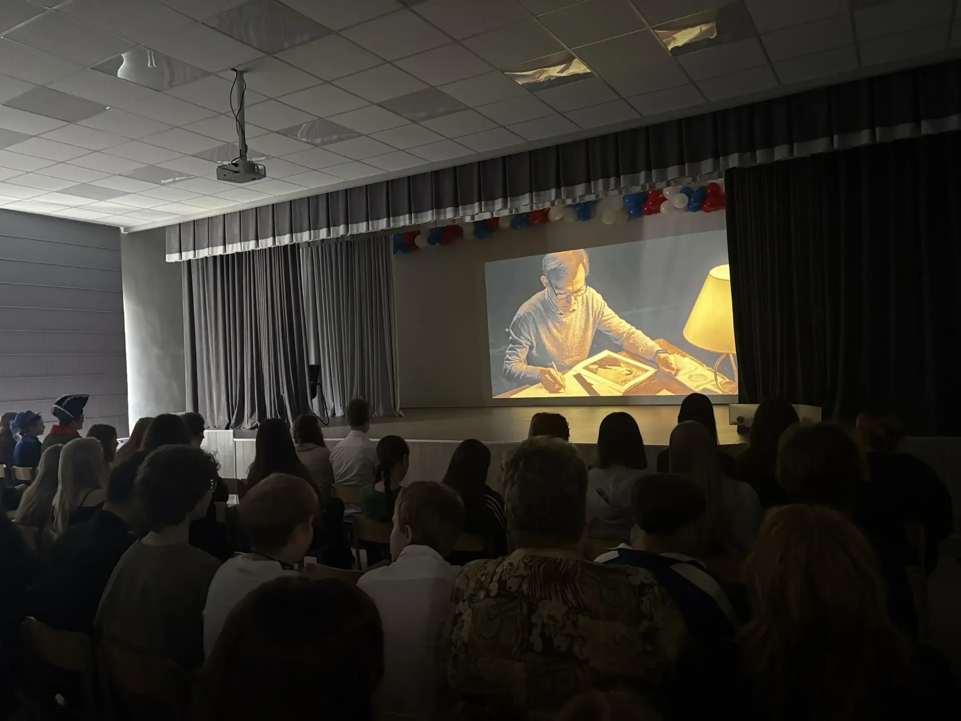 🏫 «Ночь музеев» в гимназии №27: прикоснуться к родному 16 мая 2026 года в нашей гимназии прошла Всер