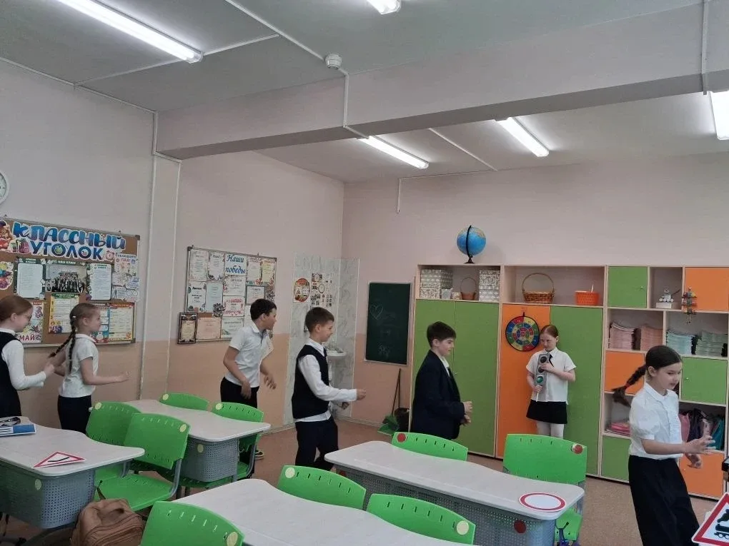 🚦 В гимназии прошёл Единый день детской дорожной безопасности  20 мая 2026 года в нашей гимназии сос