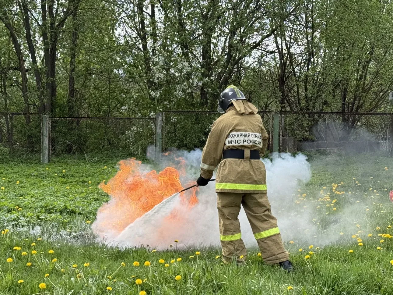 🔥Наши гимназисты на Пожарной эстафете!  13 мая команда нашей гимназии приняла участие в районной Пож