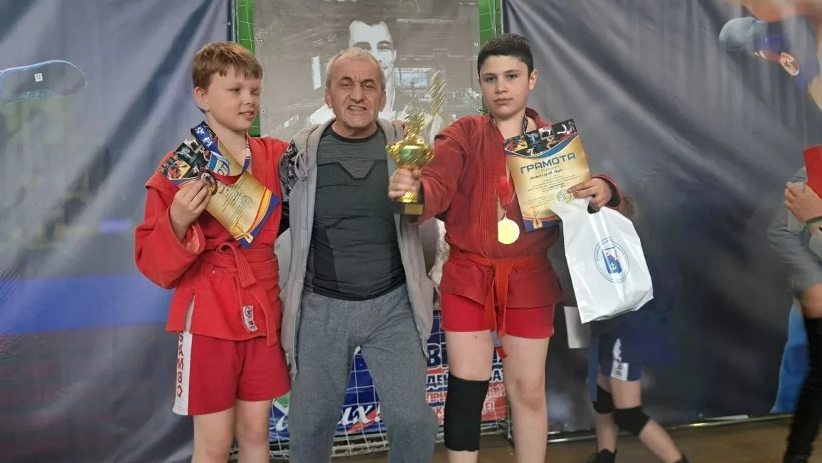 🥋 16 мая прошло открытое первенство Ломоносовского муниципального района по самбо, посвящённое памят
