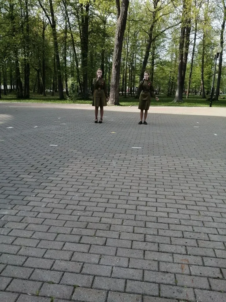 В Пролетарском парке города Саранска 9 мая состоялся концерт с участием учеников 41 школы. Задор, яр