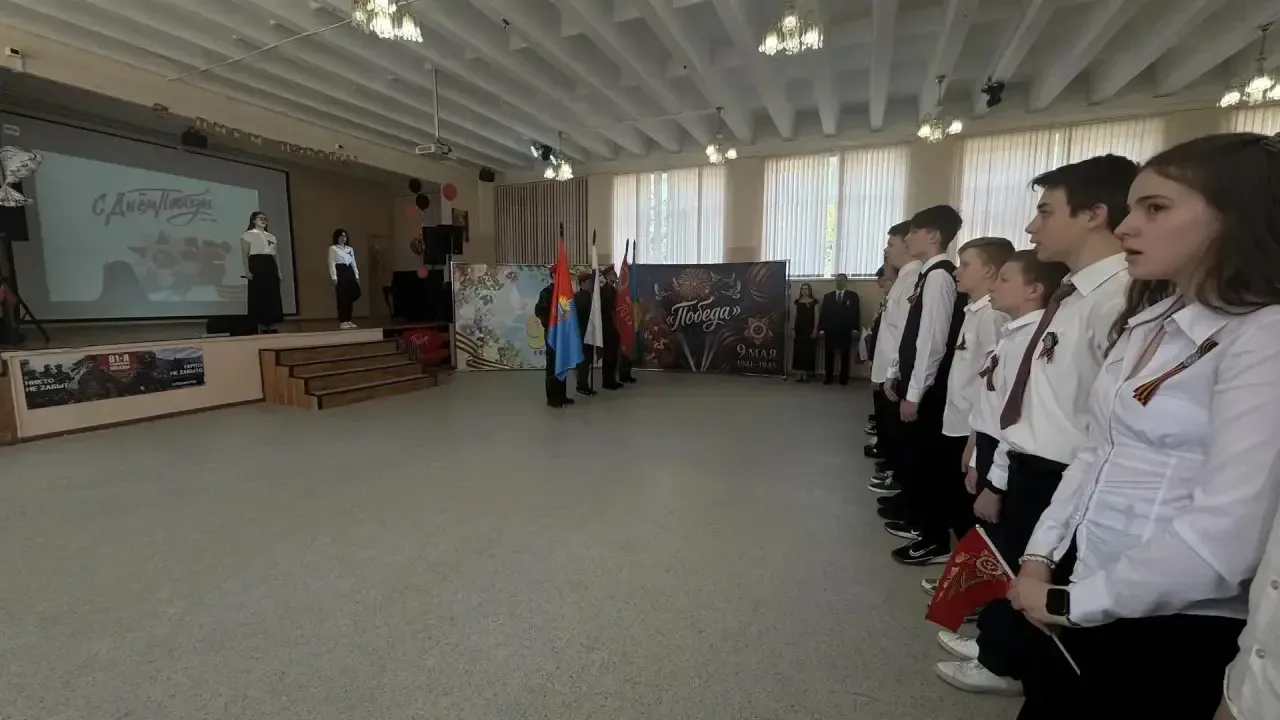 ✨ Торжественная линейка ко Дню Победы в нашем лицее ✨  Сегодня в стенах нашего лицея прошла трогател