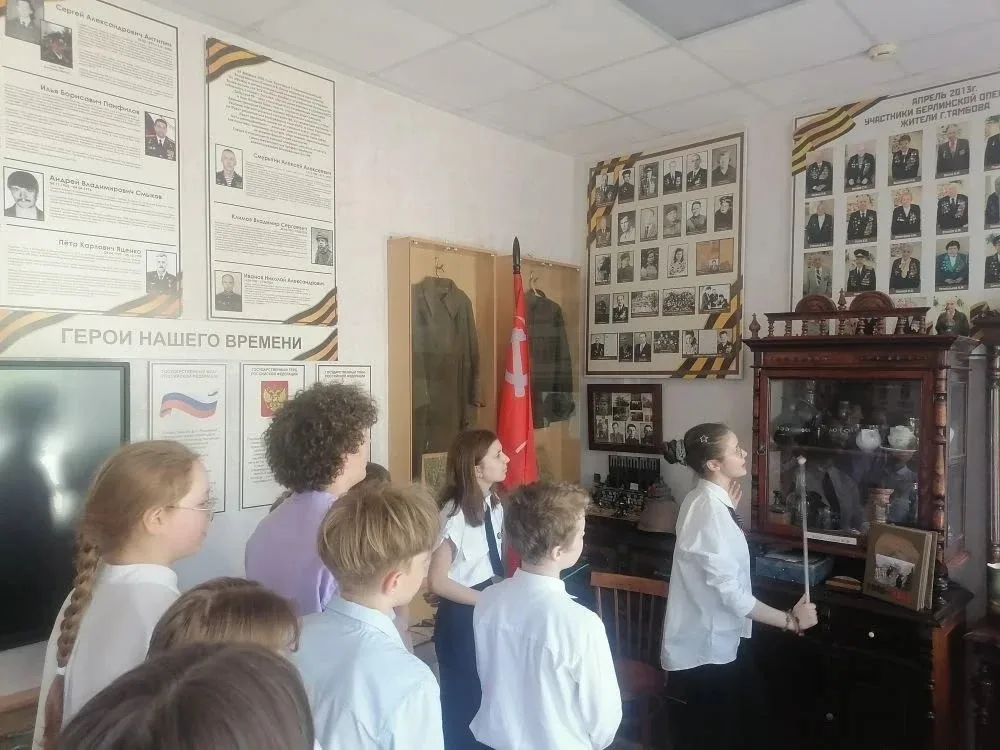 🕊️ Подвиг, который не забудем: классные часы ко Дню Победы в нашем лицее 🕊️  🌟 В преддверии 9 Мая в 