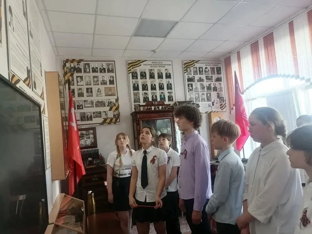 🕊️ Подвиг, который не забудем: классные часы ко Дню Победы в нашем лицее 🕊️  🌟 В преддверии 9 Мая в 