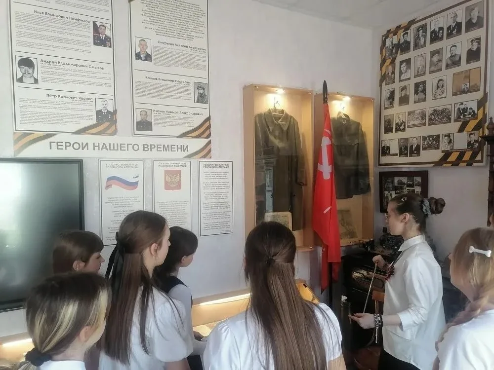 🕊️ Подвиг, который не забудем: классные часы ко Дню Победы в нашем лицее 🕊️  🌟 В преддверии 9 Мая в 