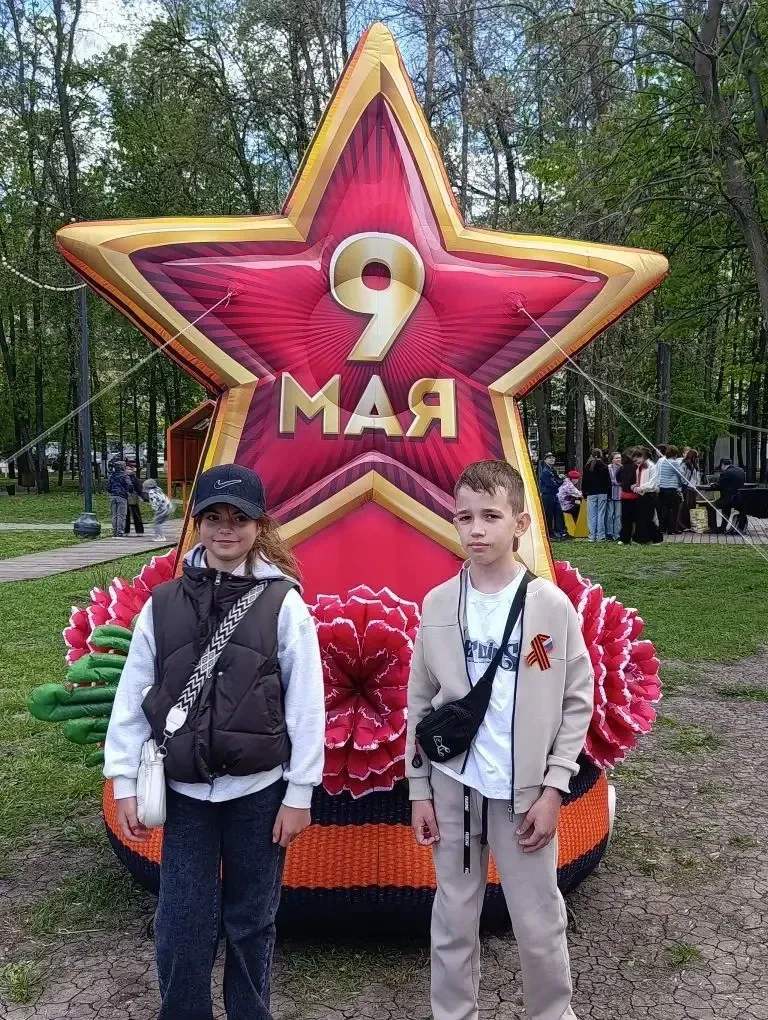 🌟 Сегодня в Демском парке царила особая атмосфера — атмосфера единства, благодарности и памяти! 😊 На