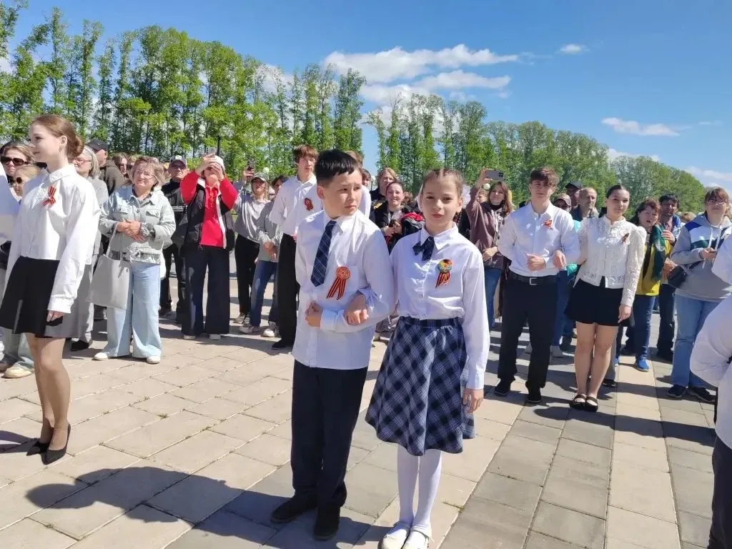 🎖️В рамках празднования Дня Победы в парке «Солнечный» состоялся концерт с традиционным «Вальсом Поб