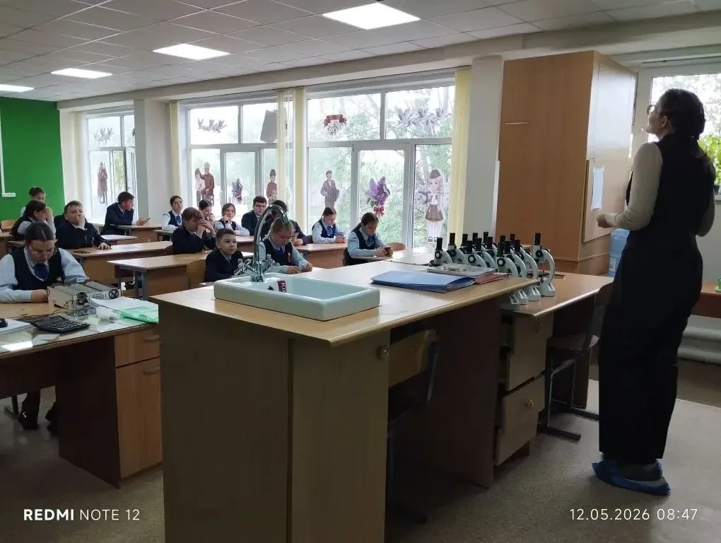 Сегодня на базе МОУ "Луховский лицей" состоялась встреча с методистом по экопросвещению ФГБУ "Запове