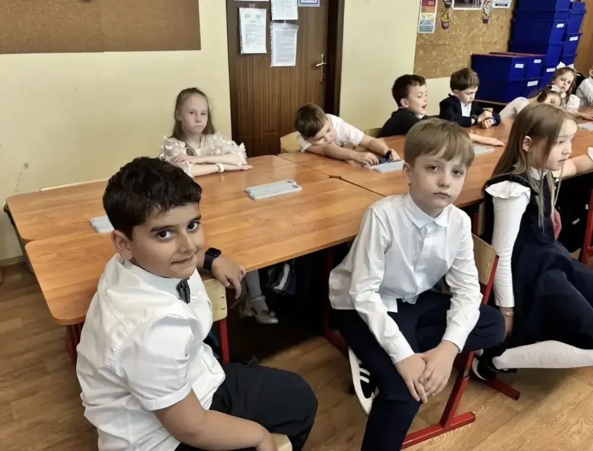 💢 Первый класс: важные моменты и первые успехи     Друзья! В 1 «М» классе прошёл праздник «Прощай, 1