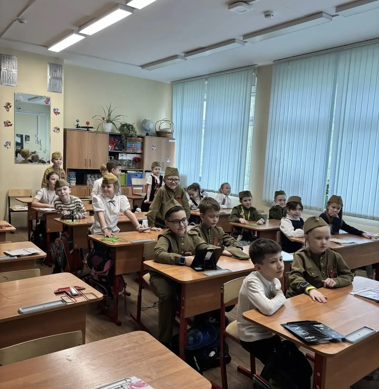 💢 Есть события, о которых люди обязаны помнить   🔹 В 1 «М» классе прошло праздничное мероприятие, по