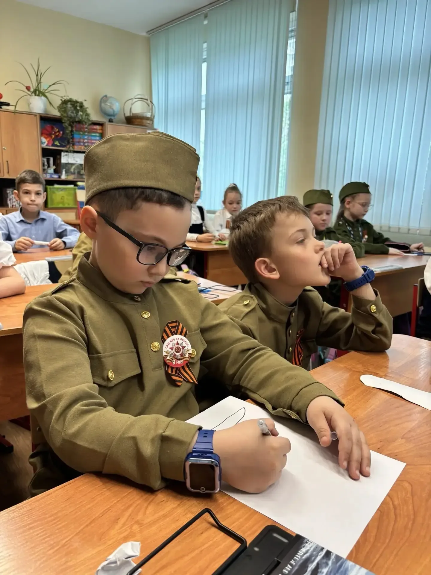 💢 Есть события, о которых люди обязаны помнить   🔹 В 1 «М» классе прошло праздничное мероприятие, по