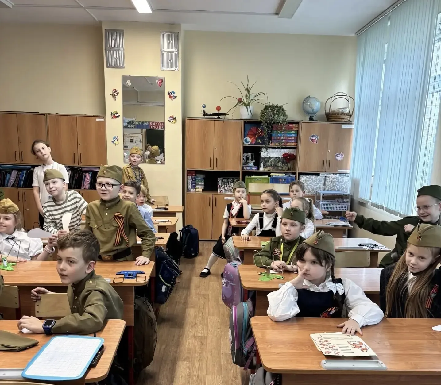 💢 Есть события, о которых люди обязаны помнить   🔹 В 1 «М» классе прошло праздничное мероприятие, по