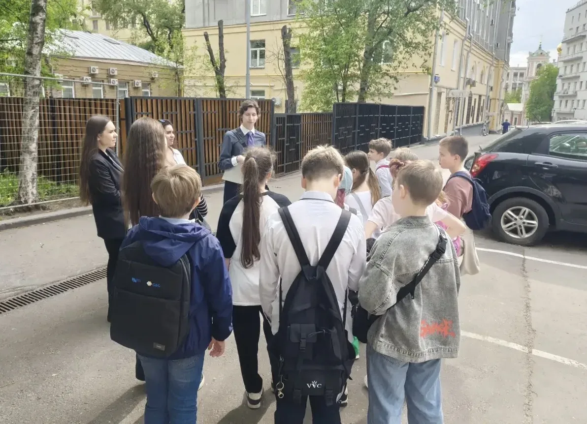 💢 Экскурсия «Москва Есенинская»  🔶 Ученики 5 «В» класса посетили пешую экскурсию «Москва Есенинская»