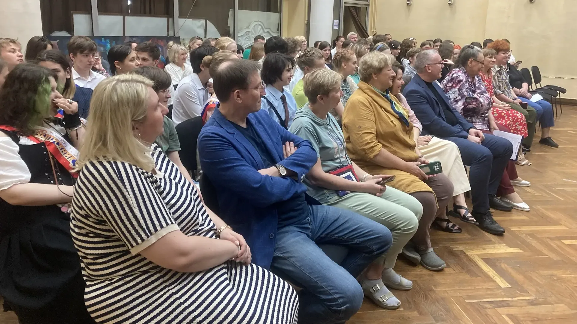 💢 Торжественная линейка для девятиклассников  Друзья! В нашей школе прошла торжественная линейка для