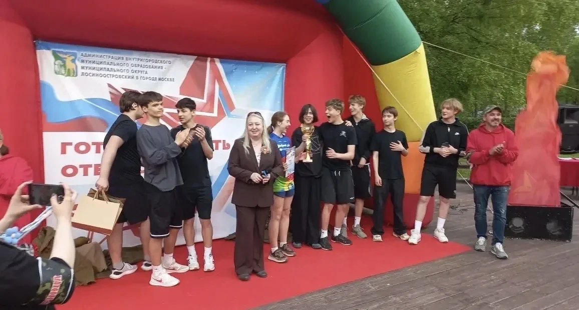 💢 Победный дух и воля привели нашу команду к победе  🏆 Команда 10 «Б» класса школы №1955 стала побед