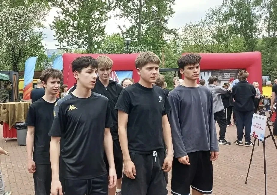 💢 Победный дух и воля привели нашу команду к победе  🏆 Команда 10 «Б» класса школы №1955 стала побед