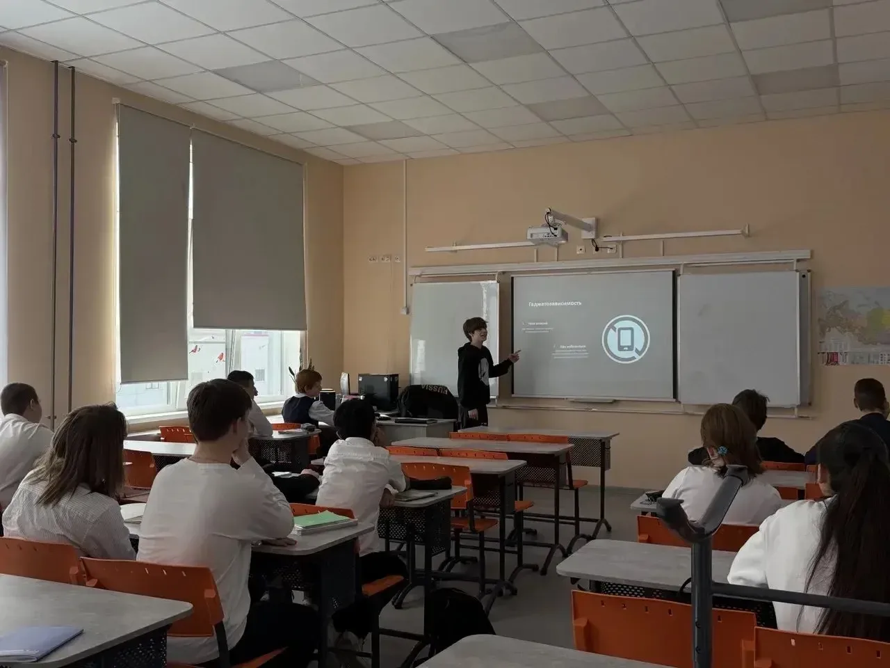 В нашей школе в рамках защиты проектов 9–11-х классов, учащиеся 9 «А» класса Крыканов Георгий и Кова