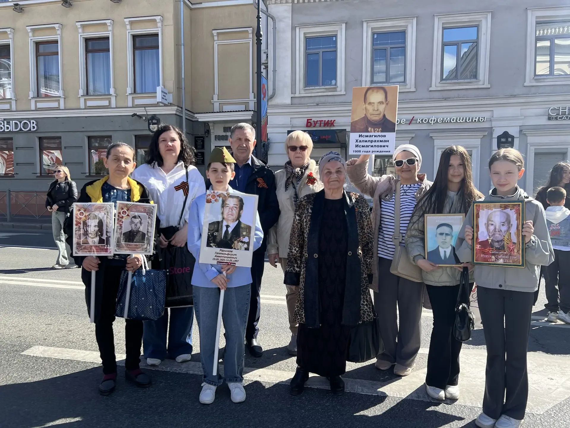 🎖️Сегодня, в День Великой Победы, ученики, учителя и родители нашей гимназии присоединились к акции 