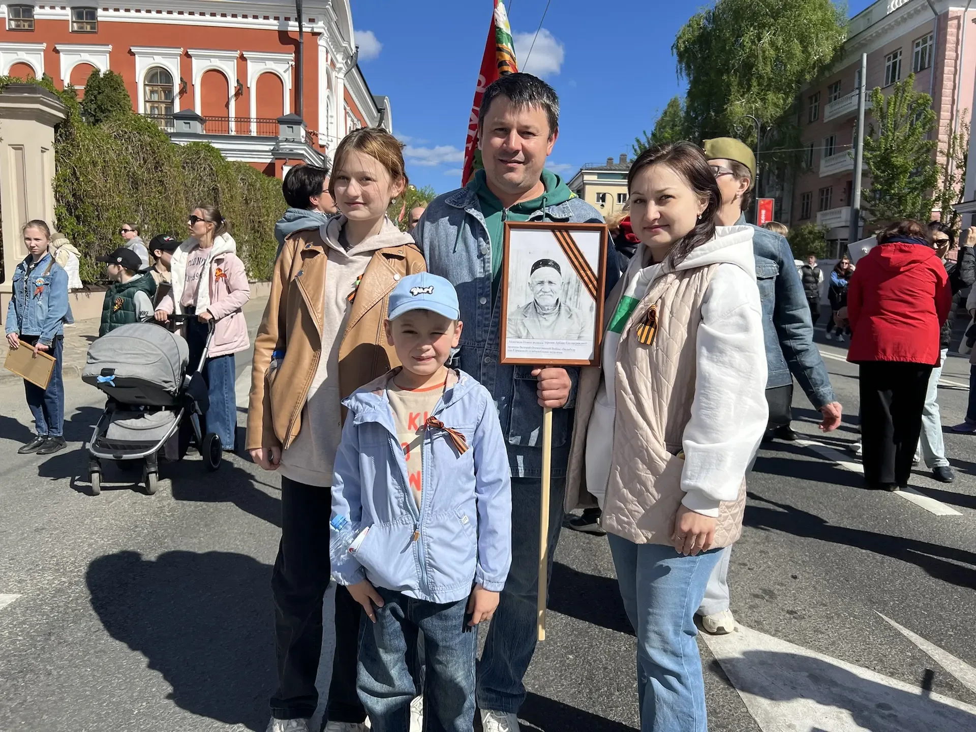 🎖️Сегодня, в День Великой Победы, ученики, учителя и родители нашей гимназии присоединились к акции 