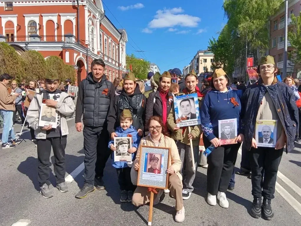🎖️Сегодня, в День Великой Победы, ученики, учителя и родители нашей гимназии присоединились к акции 