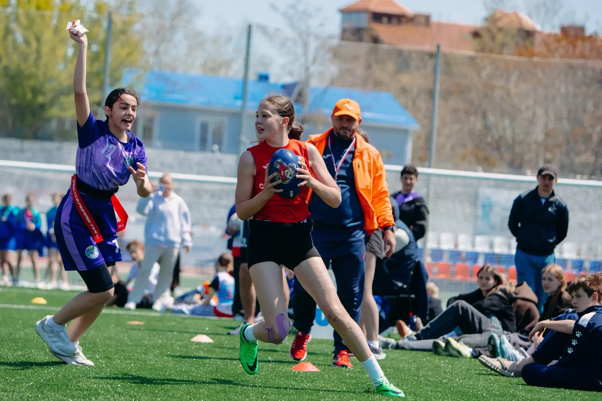 На поле – азарт, а в сердце – победа🏆   В рамках Всероссийских игр школьных спортивных клубов в «Сме