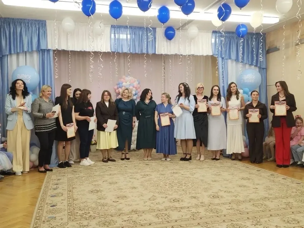 🌸Самый трогательный праздник: выпускной в детском саду  Уважаемые родители!  Выпускной бал в детском