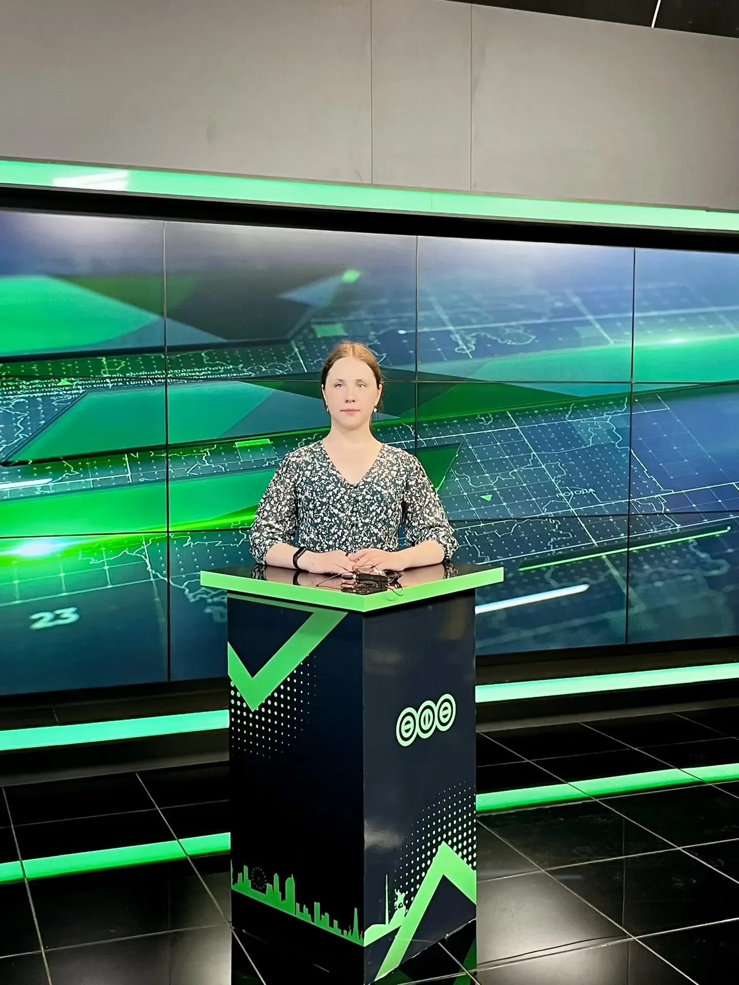 🖼️Знаете, что объединяет старинную картину, древнюю амфору и... пульт телевизионного режиссёра? 📡 Вс