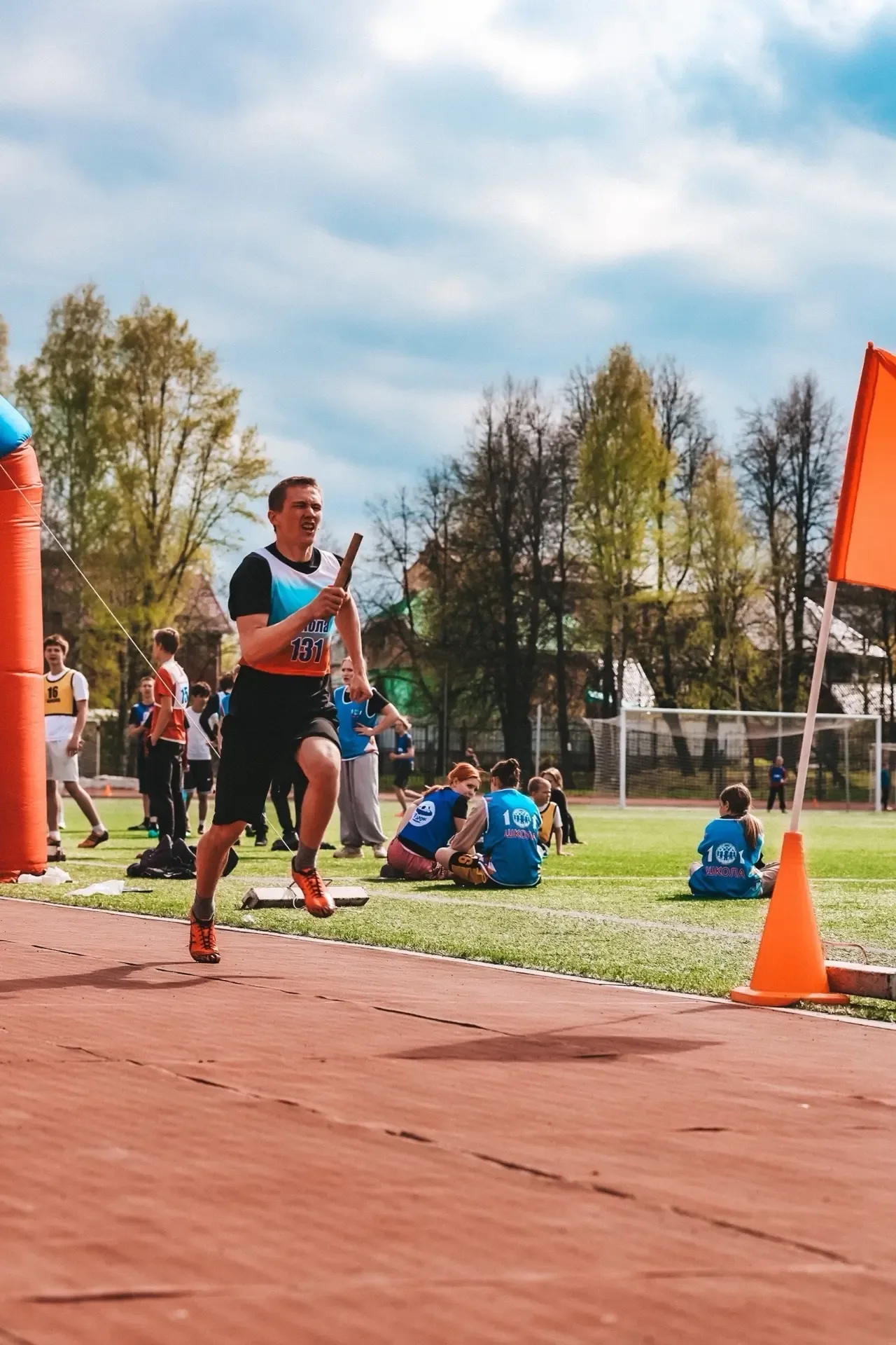 12 мая на стадионе «Гайва» 🏆 прошла традиционная весенняя легкоатлетическая эстафета!  Команда школы