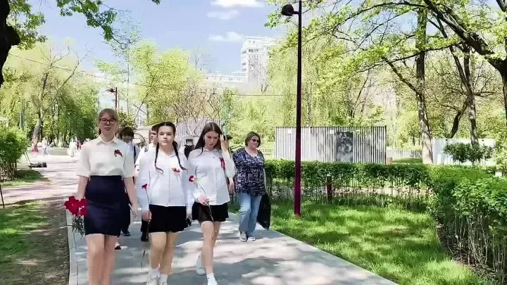 Акция «Волна памяти» Мы гордимся, помним, благодарим... Ученики 7Г класса отдали дань памяти белгоро