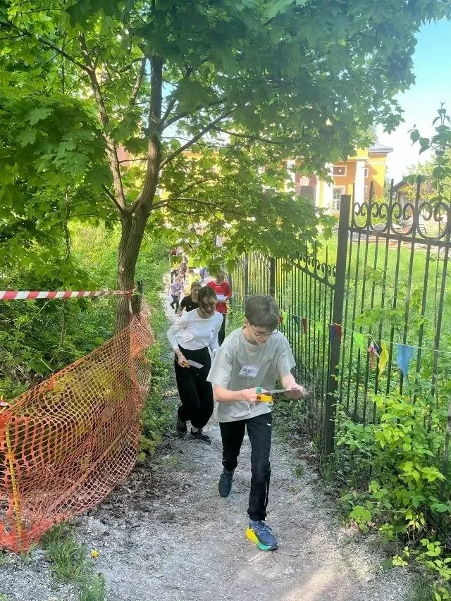 Гордимся лицеистами!  Команда лицея заняла III место в городских соревнованиях на этапе «Командная п