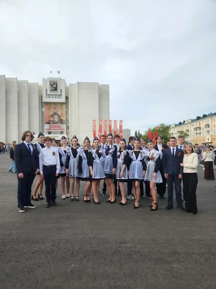 🕊️ Вальс Победы: кружимся в танце, помним сердцем  🎵 Каждое движение — «Спасибо за мир!». Каждый взг