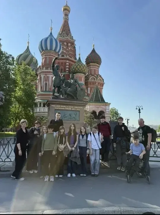 НЕВЕРОЯТНЫЕ ВЫХОДНЫЕ 8 «В»! 🚀  В эту субботу и воскресенье наш дружный 8 «В» класс вместе с классным