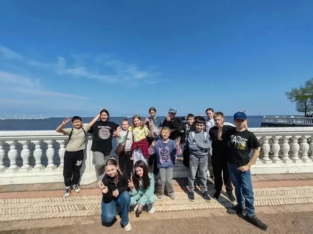 🌟 Путешествие в Петергоф: день, полный открытий и впечатлений!  Сегодня, 17 мая 2026 года, ребята из