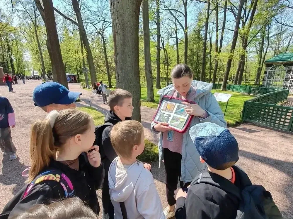 🌟 Путешествие в Петергоф: день, полный открытий и впечатлений!  Сегодня, 17 мая 2026 года, ребята из