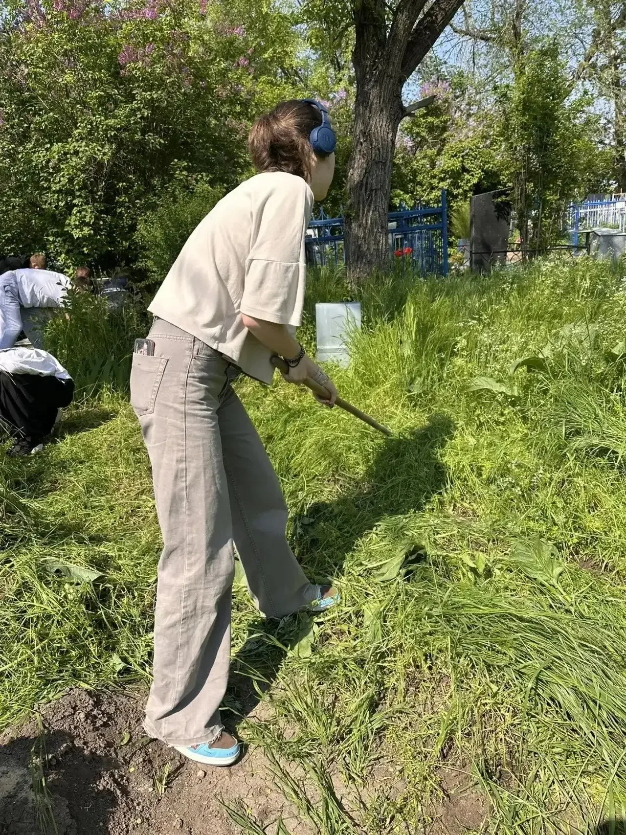 Тишина в сквере и благодарность в сердце. 🙏 Есть дела, после которых на душе становится теплее. Сего