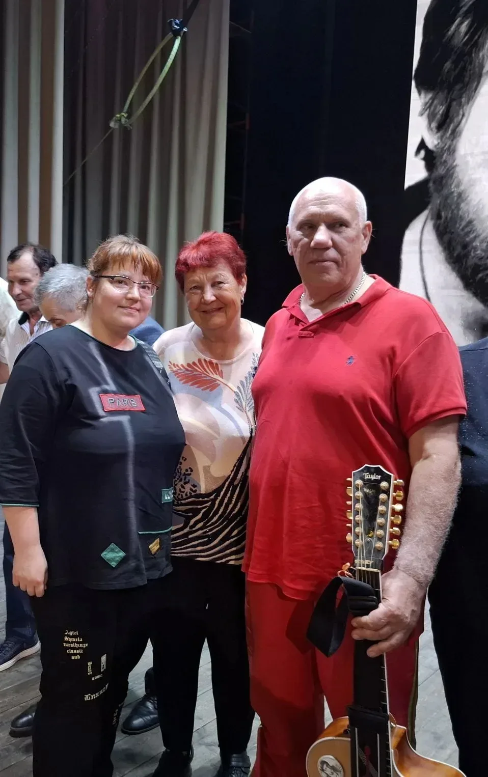 🎸В Доме культуры станицы Динской с успехом прошёл творческий вечер гостя из города Волгограда Владим