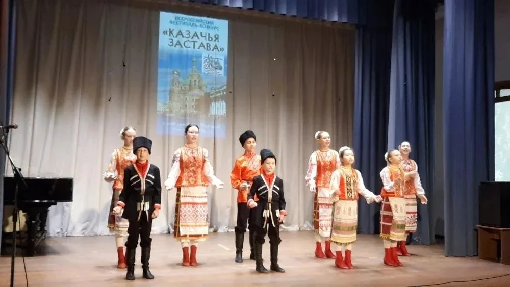 В городе Санкт-Петербурге состоялся XVI Всероссийский фестиваль-конкурс "Казачья застава".  От Красн
