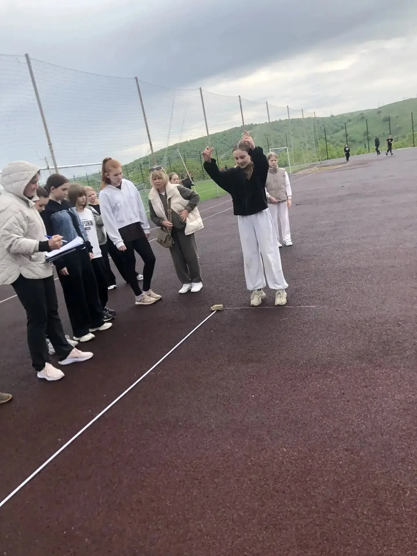Спортивная честь корпуса: 6в класс на «Президентских состязаниях»  12 мая на стадионе «Юность» прошё