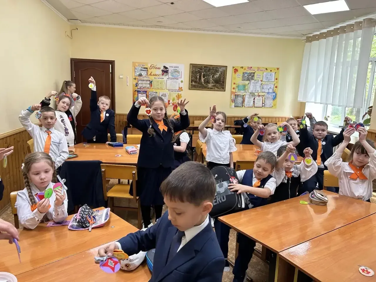 В лицее №2 Бугульмы провели урок безопасности дорожного движения в преддверии летних каникул🚲  В МБО