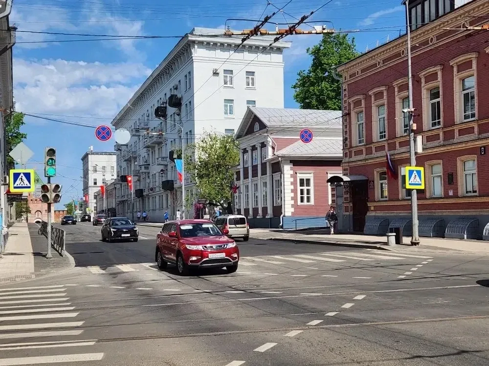 Асфальтировка ул. Варварская завершена сегодня ночью, движение осуществляется без ограничений.