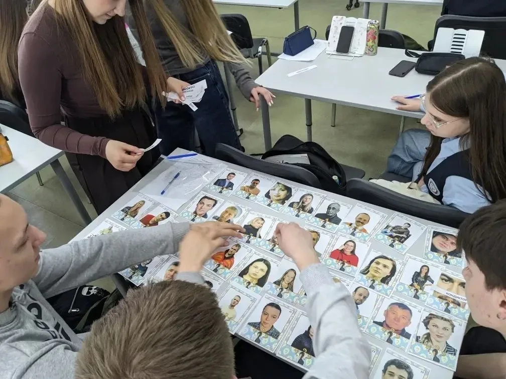 ⚖ Интеллектуально-правовая игра «Правовая интуиция»  На прошлой неделе в стенах нашей школы прошла и