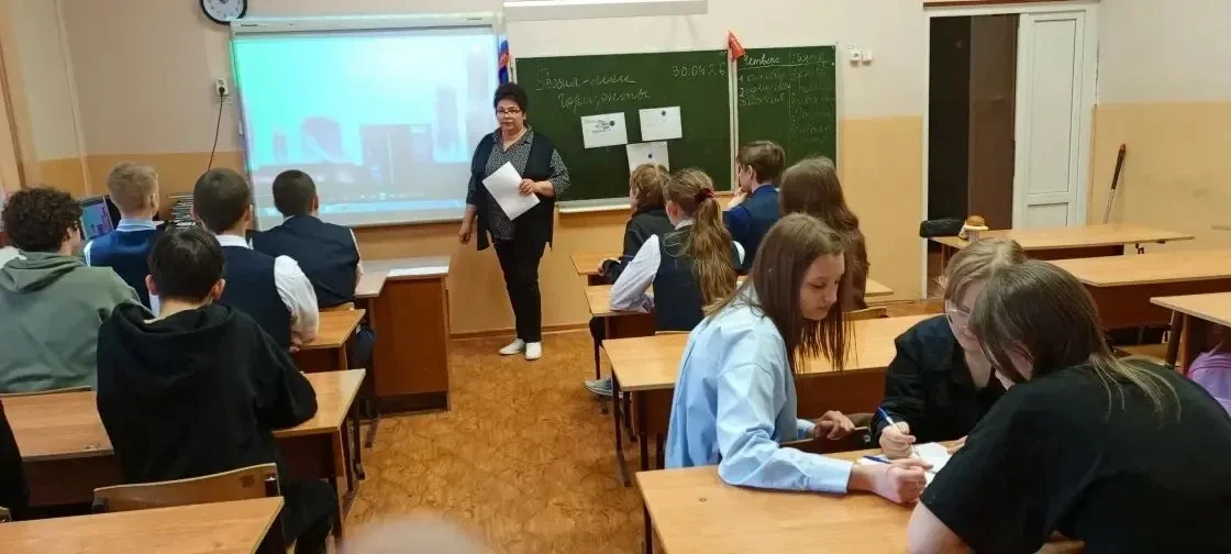 📍 «Россия — мои горизонты»  Вчера в нашей школе, как и каждый четверг, прошли занятия в рамках проек